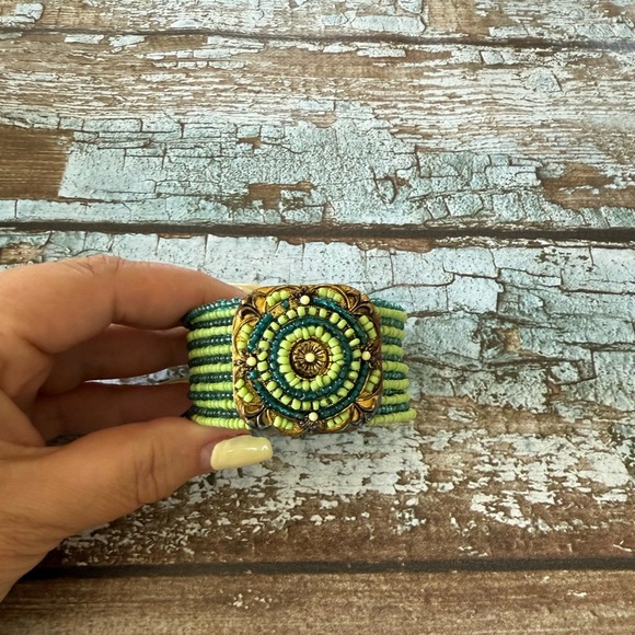 Green blue and bronze Beaded Bracelet - Picture 4 of 5